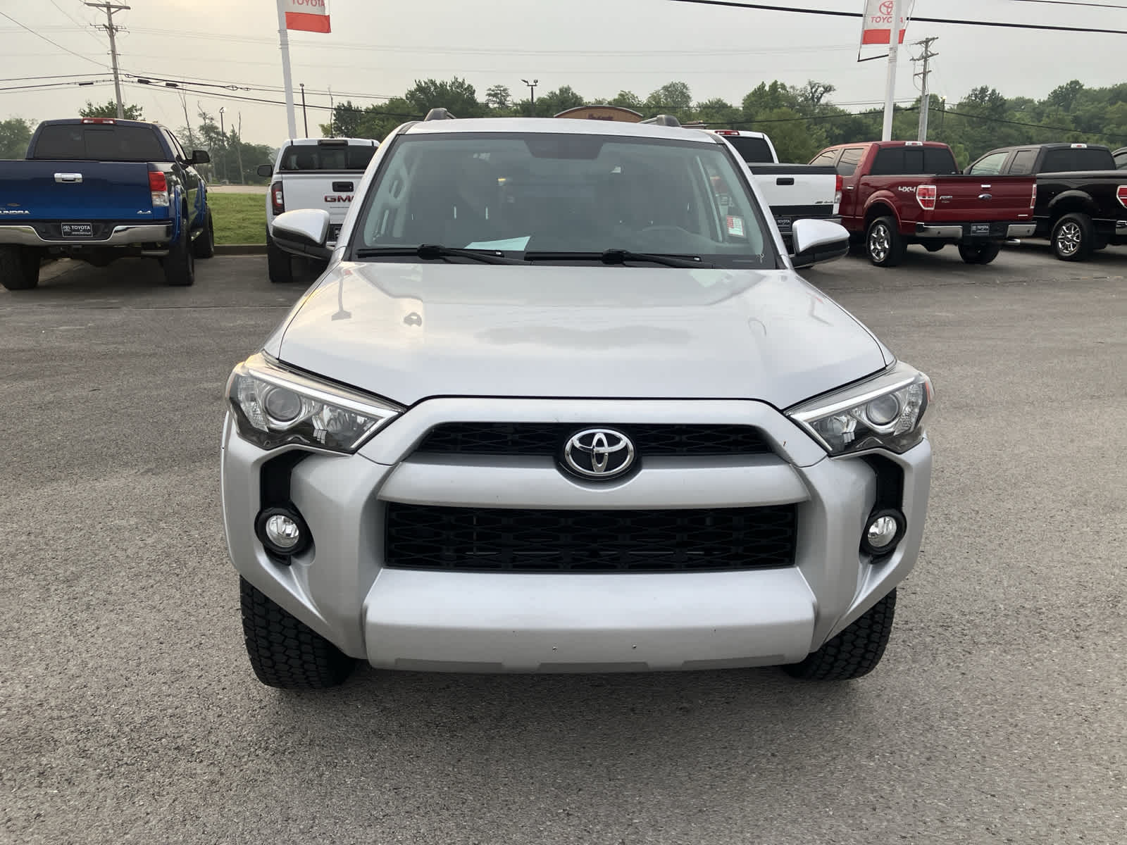 Used 2019 Toyota 4Runner SR5 with VIN JTEBU5JRXK5647918 for sale in Hopkinsville, KY