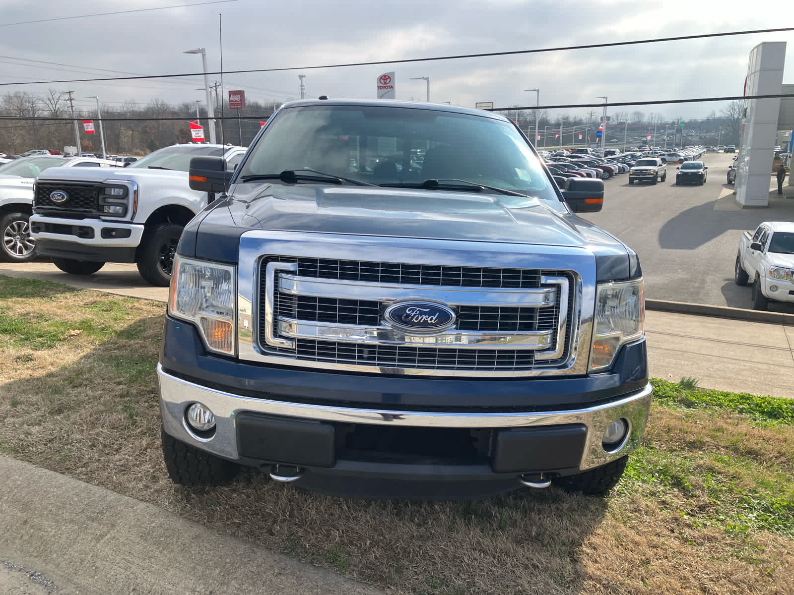 Used 2014 Ford F-150 XLT with VIN 1FTFW1EF9EFA41260 for sale in Hopkinsville, KY