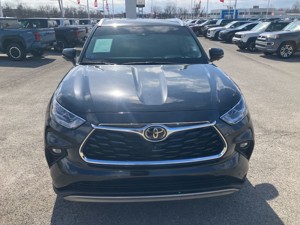 Certified 2023 Toyota Highlander Platinum SUV