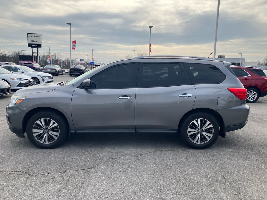 Used 2017 Nissan Pathfinder S SUV