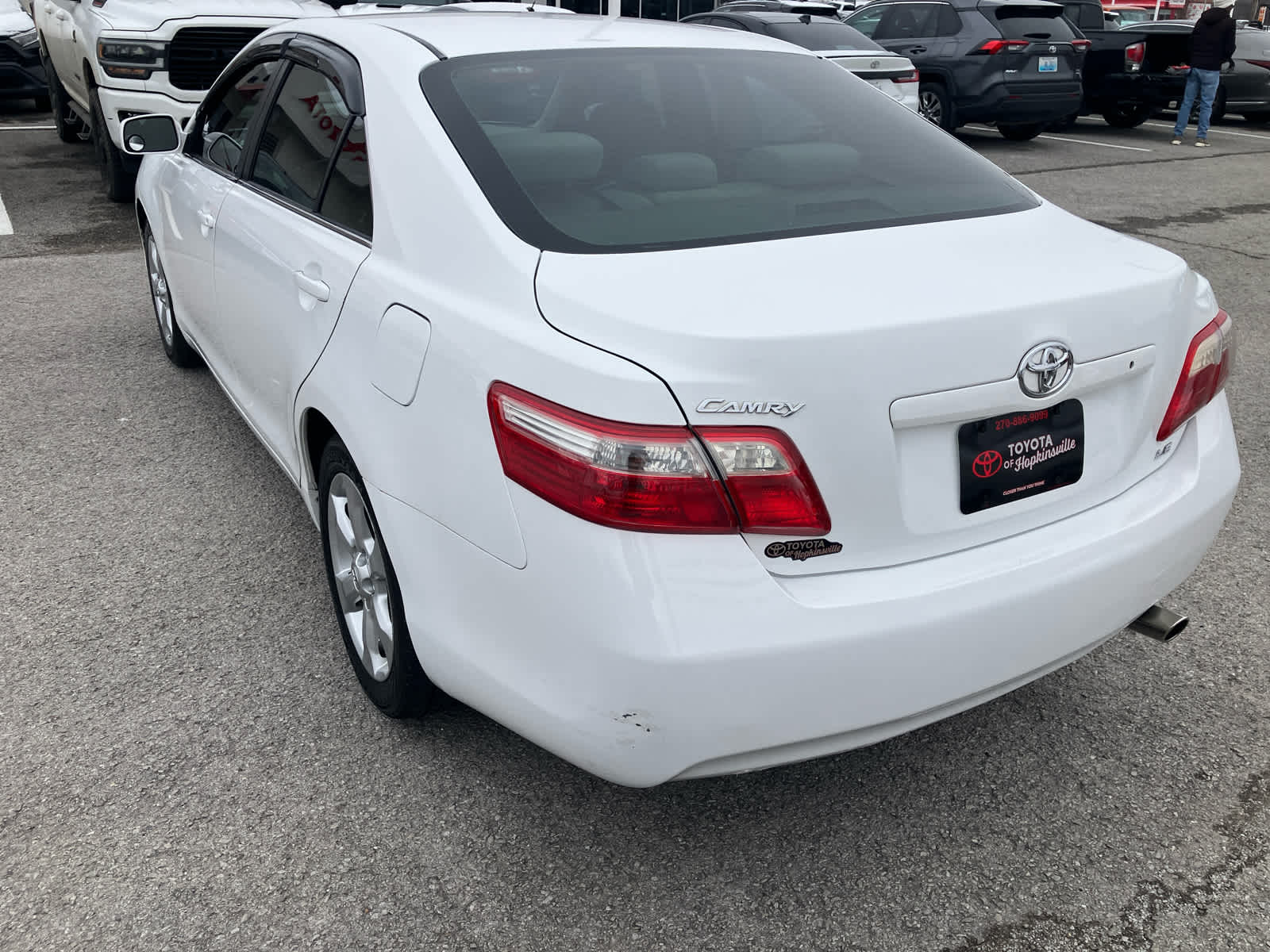2008 Toyota Camry LE photo 2