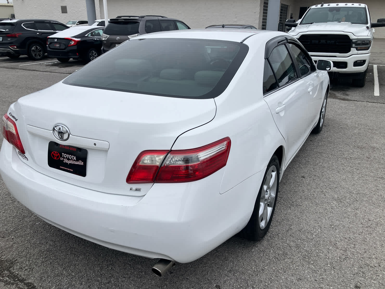 2008 Toyota Camry LE photo 4