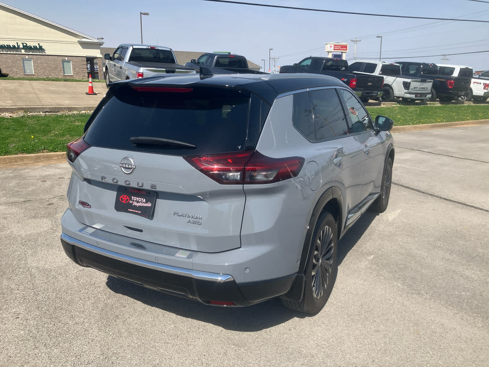 2024 Nissan Rogue Platinum - Photo 7