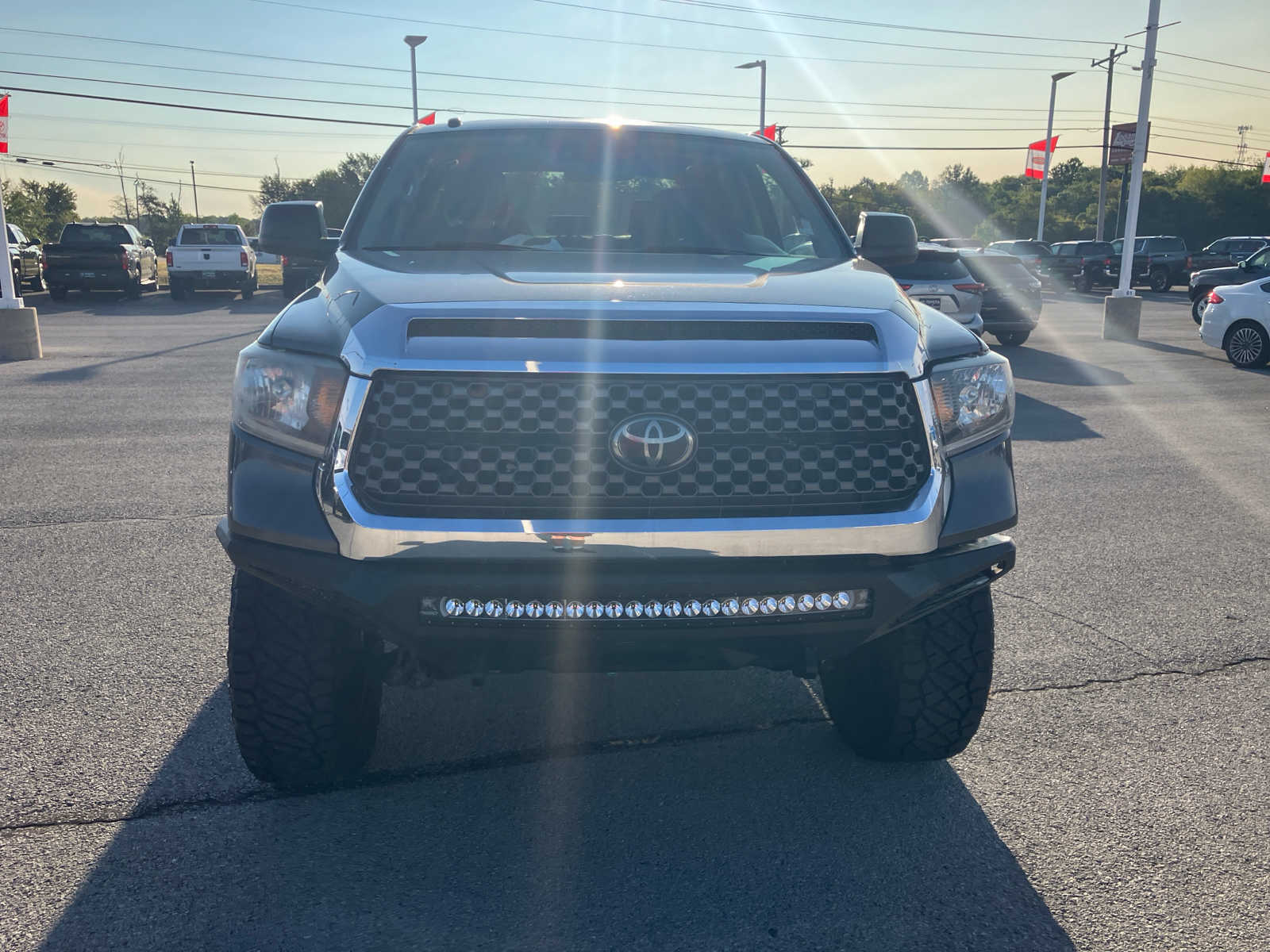 Used 2018 Toyota Tundra SR5 with VIN 5TFDW5F12JX696429 for sale in Hopkinsville, KY