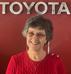 Staff member T. J. Elliott from bed050463e77