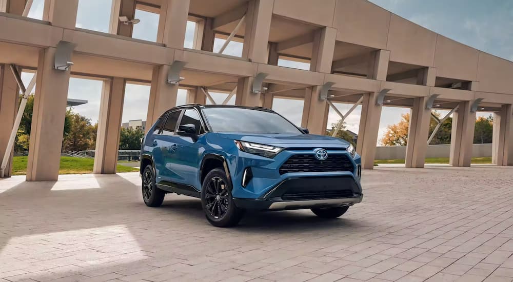 Toyota%20RAV4%20for%20Sale%20-%202023%20Toyota%20RAV4%20Hybrid%20XSE%20-%20Modern.jpg