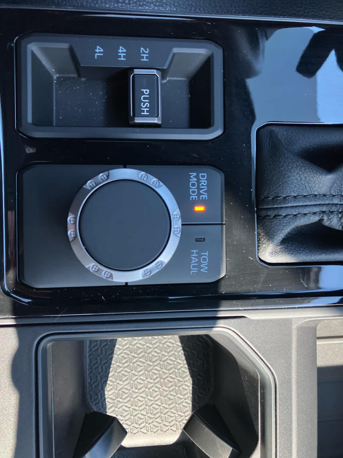 2026 Toyota Tundra SR5 - Photo 29