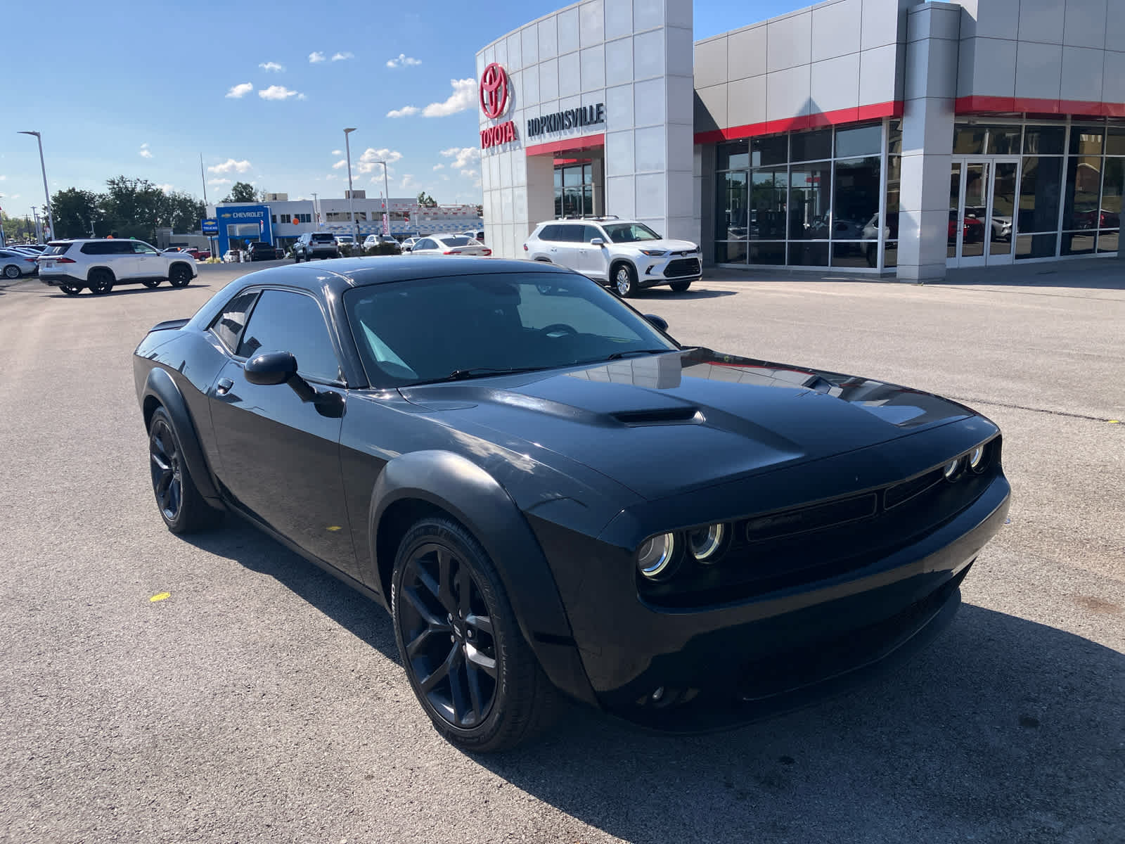 2019 Dodge Challenger SXT photo 2