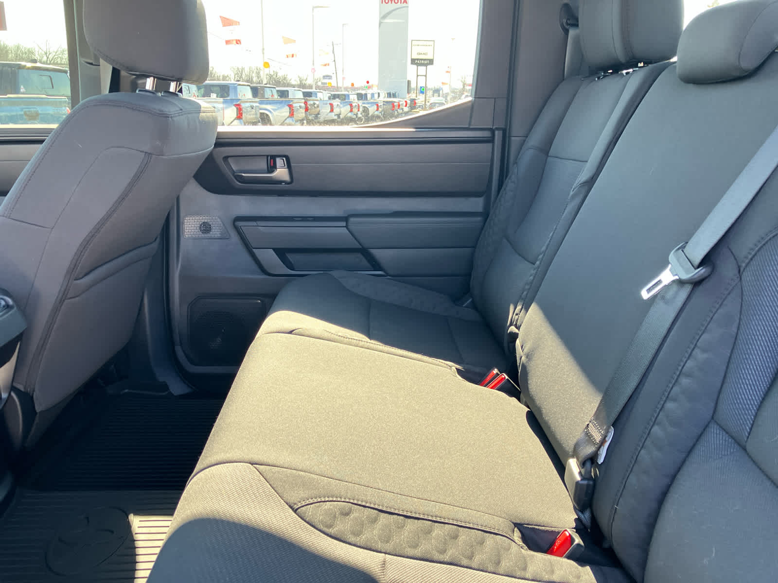 2026 Toyota Tundra SR5 - Photo 33