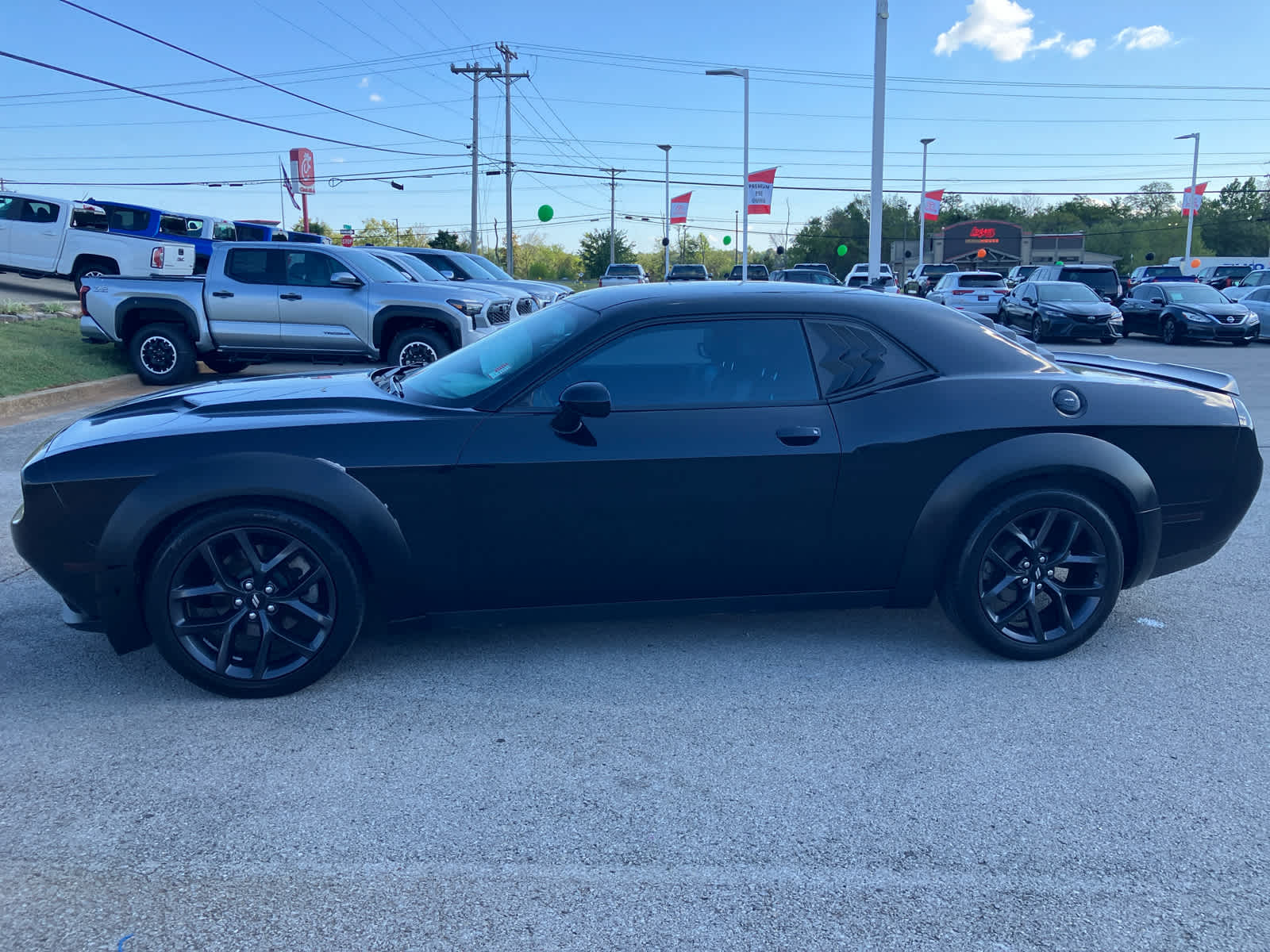 2019 Dodge Challenger SXT photo 4