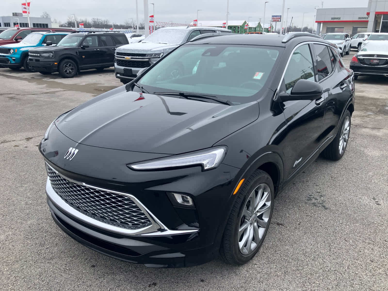 2025 Buick Encore GX Avenir photo 3