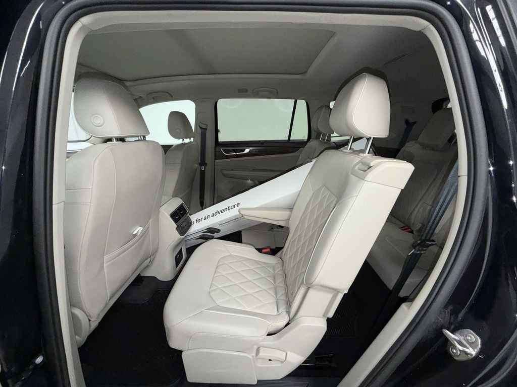 Used 2024 Volkswagen Atlas 2.0T SEL Premium R-Line SUV