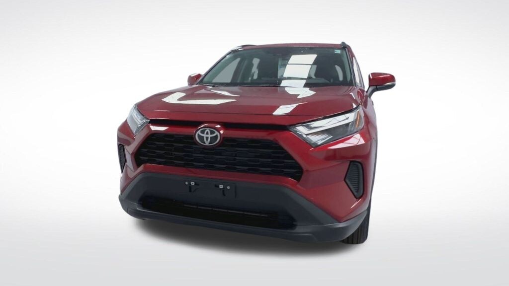 New 2025 Toyota RAV4 XLE SUV