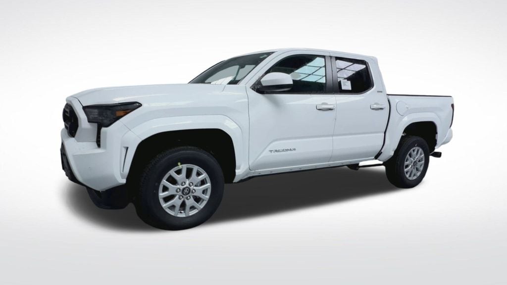 New 2025 Toyota Tacoma SR5 Truck