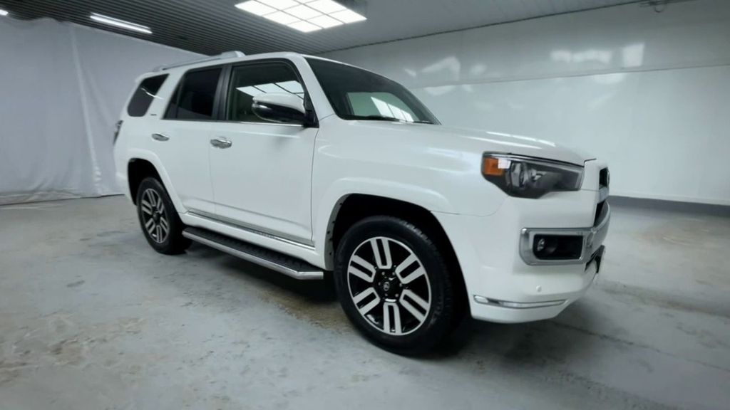 2022 Toyota 4Runner Limited photo 2