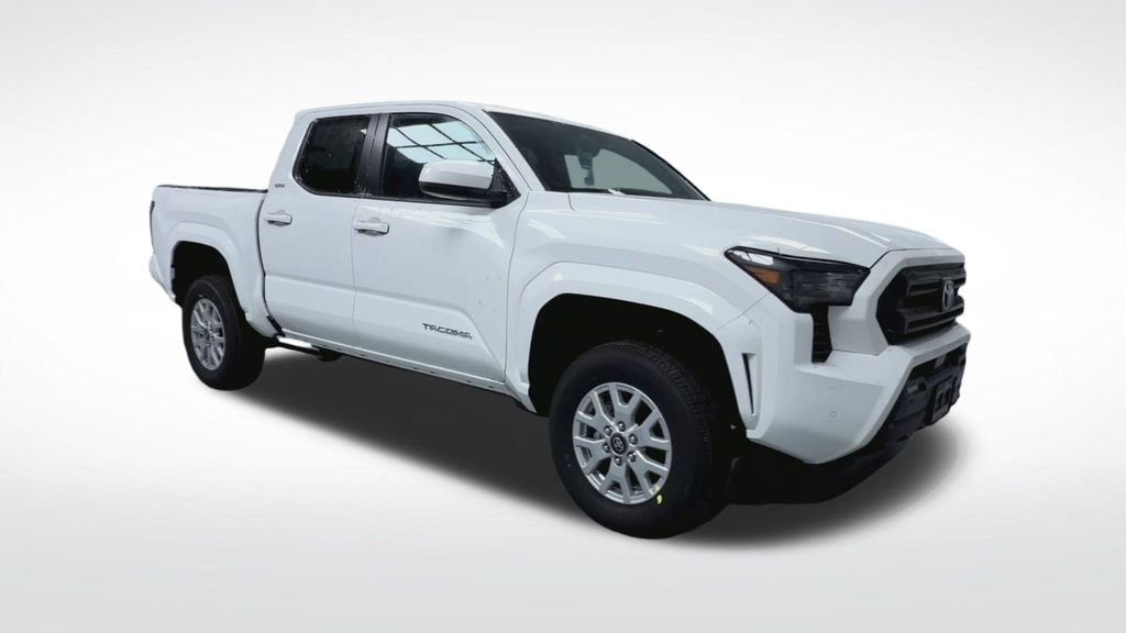 New 2025 Toyota Tacoma SR5 Truck