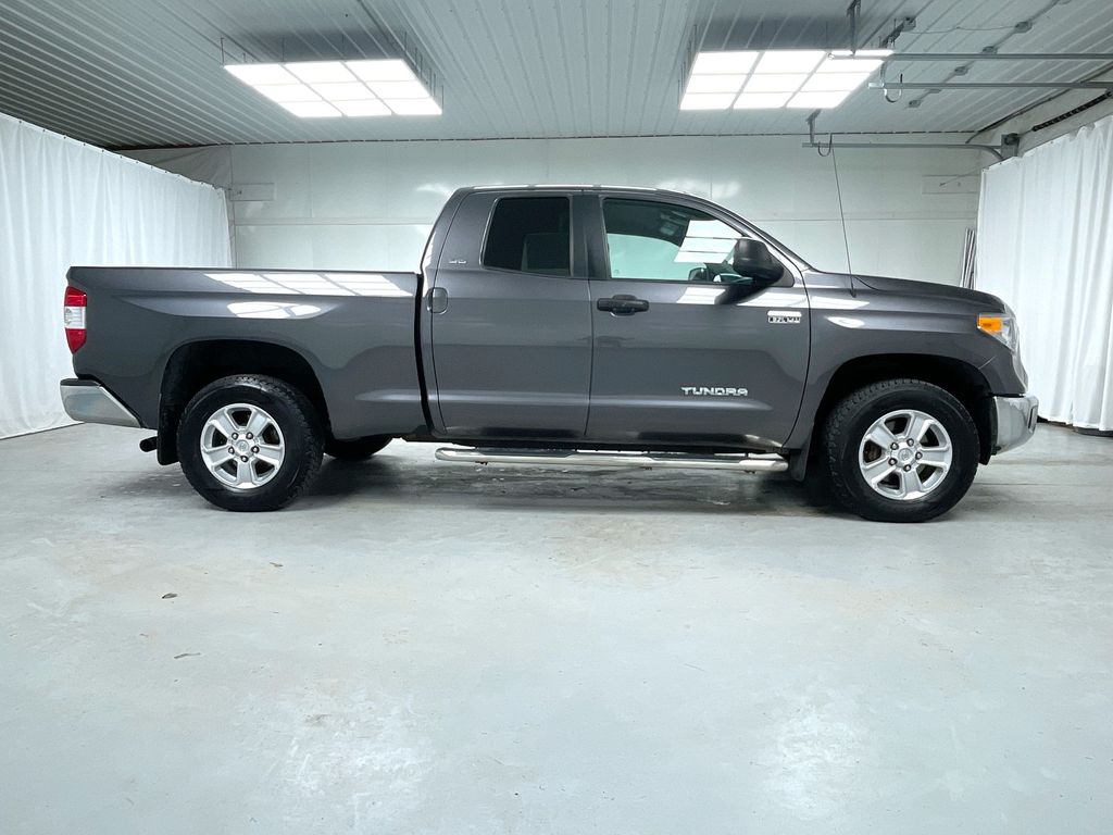 2014 Toyota Tundra SR5 Double Cab photo 2