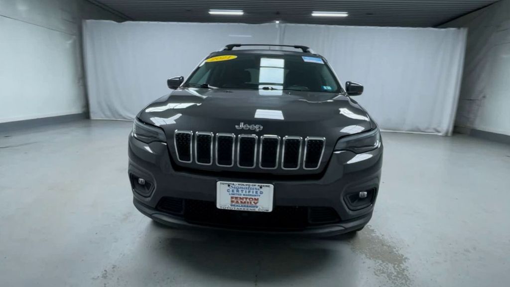 2021 Jeep Cherokee Latitude Lux photo 2