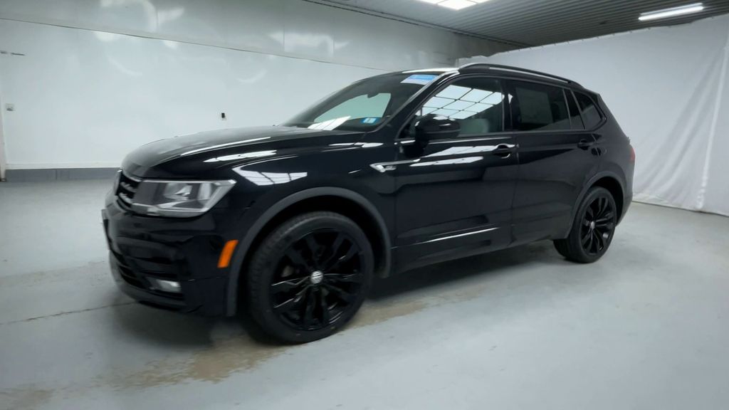 2021 Volkswagen Tiguan SE R-Line Black photo 4