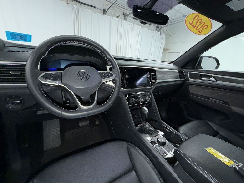 Used 2022 Volkswagen Atlas Cross Sport 2.0T SE w/Technology SUV