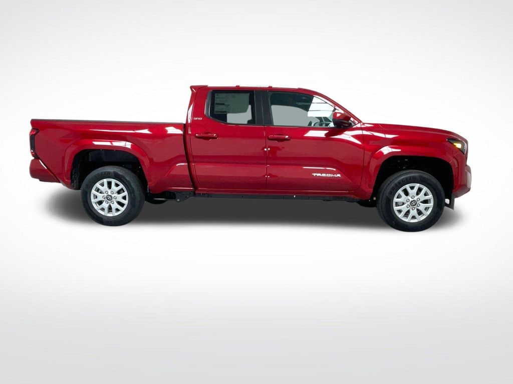 New 2025 Toyota Tacoma SR5 Truck