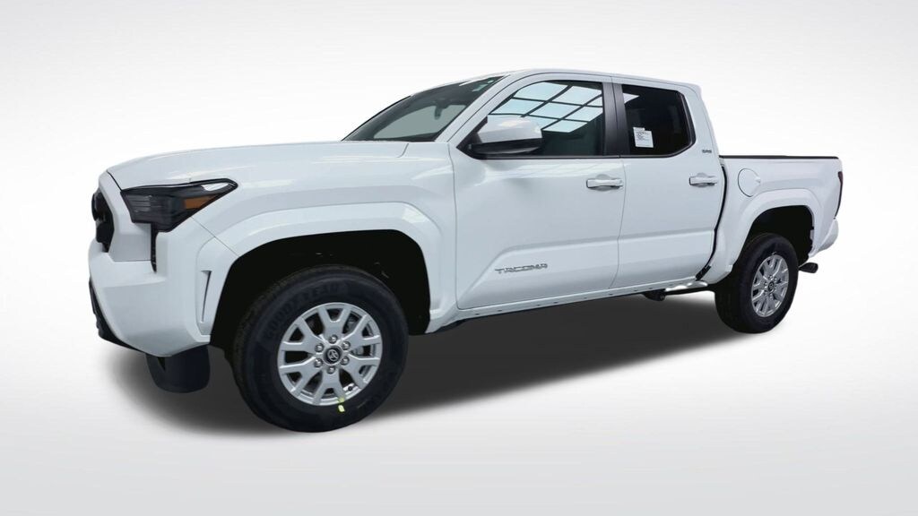 New 2025 Toyota Tacoma SR5 Truck