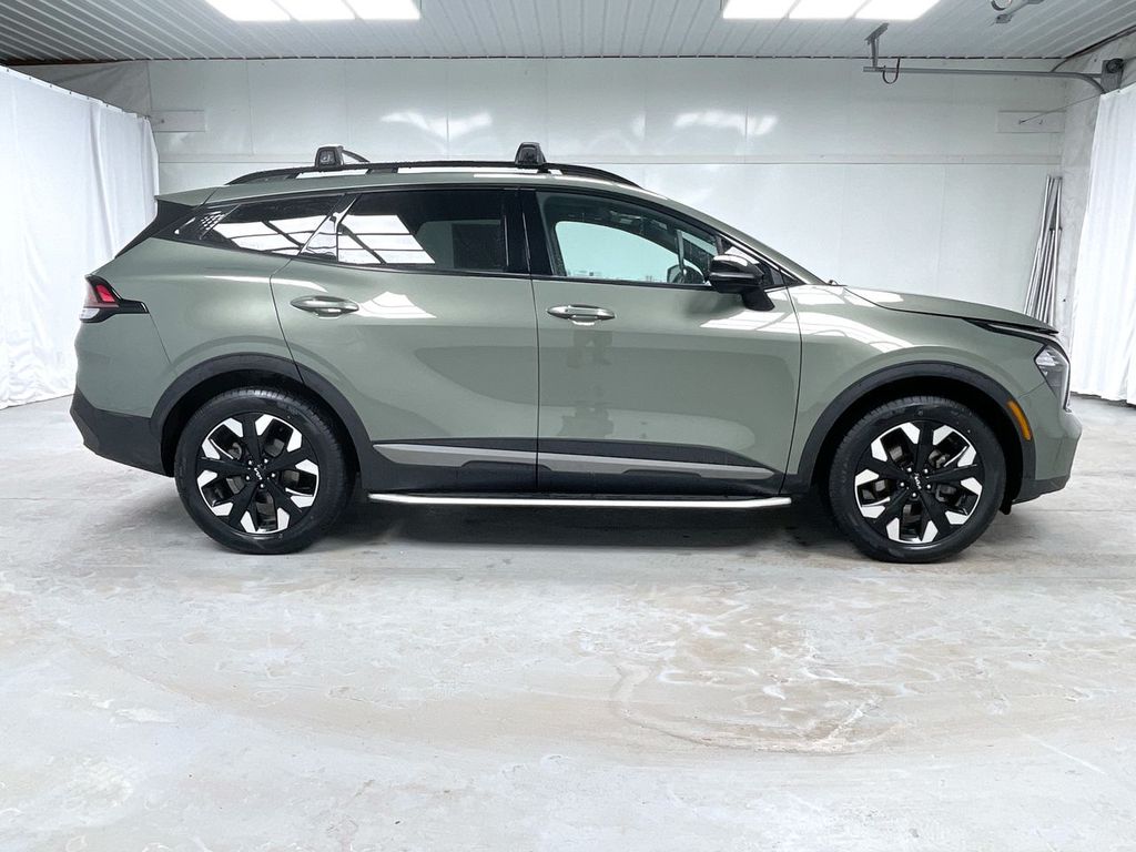 2023 Kia Sportage X-Line photo 2