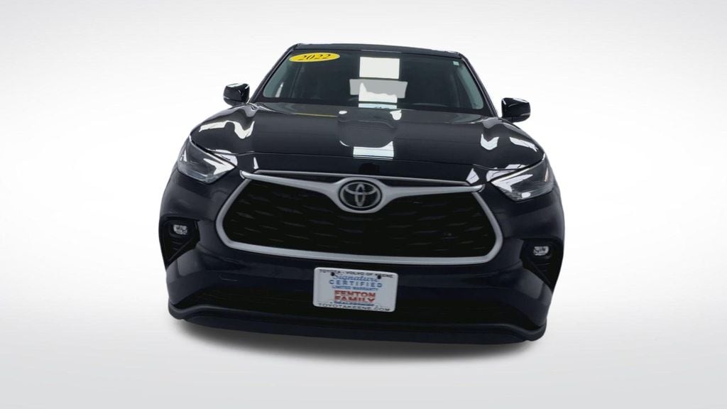 Used 2022 Toyota Highlander LE SUV