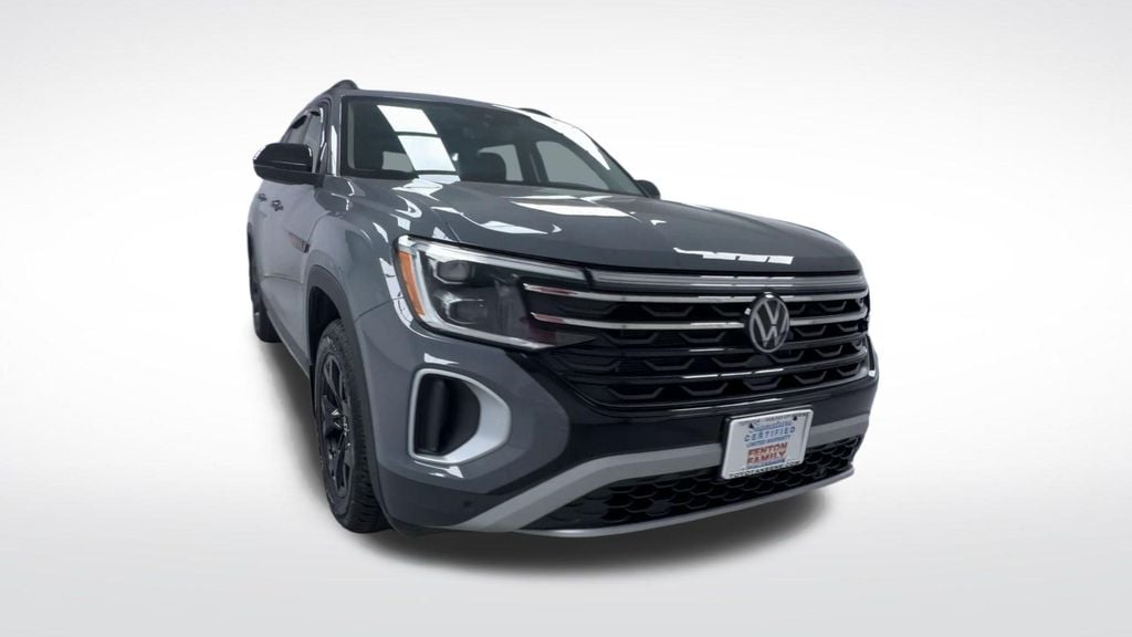 Used 2024 Volkswagen Atlas 2.0T Peak Edition SE w/Technology SUV