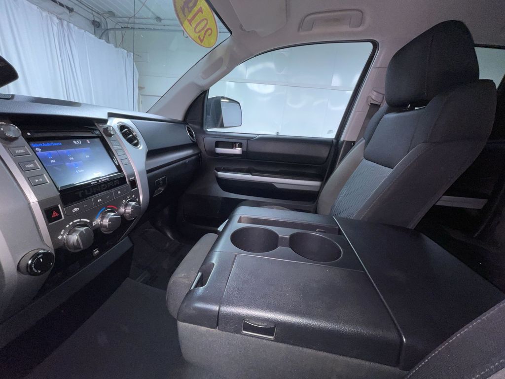 2014 Toyota Tundra SR5 Double Cab photo 4