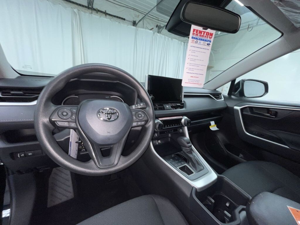 New 2025 Toyota RAV4 LE SUV