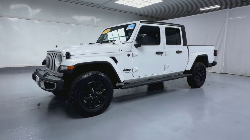 Used 2023 Jeep Gladiator Sport Truck