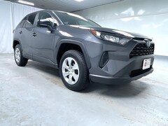 2022 Toyota RAV4 LE SUV