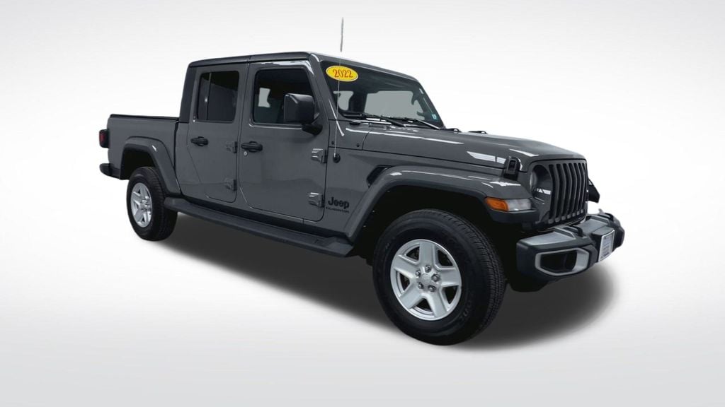 Used 2022 Jeep Gladiator Sport Truck