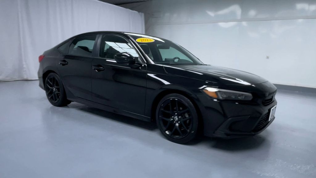 2023 Honda Civic Sport photo 2