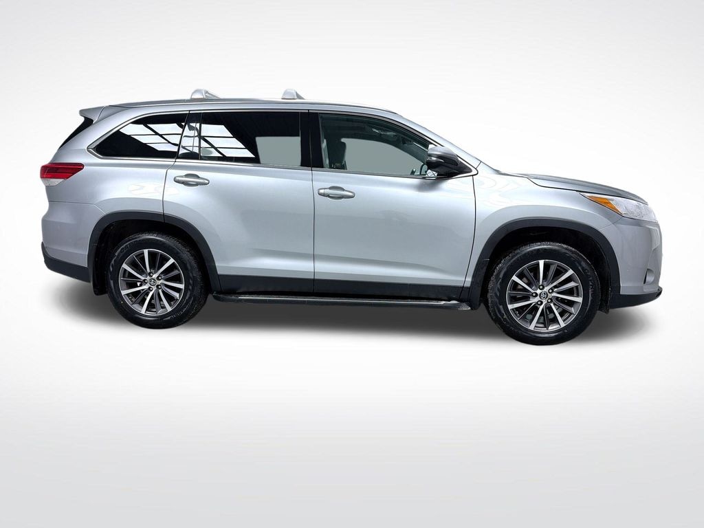 Used 2019 Toyota Highlander XLE SUV