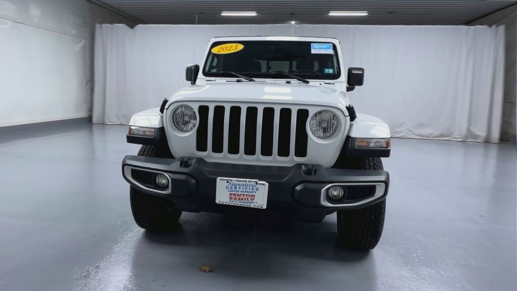 Used 2023 Jeep Gladiator Sport Truck