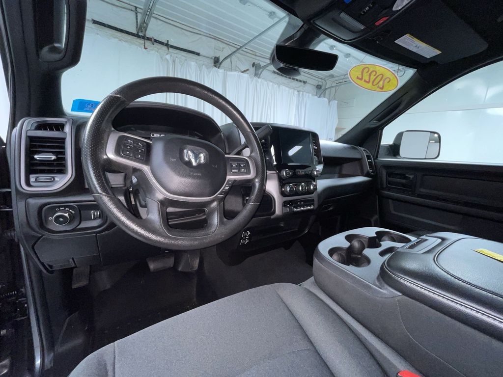2022 Ram 2500 Tradesman photo 3