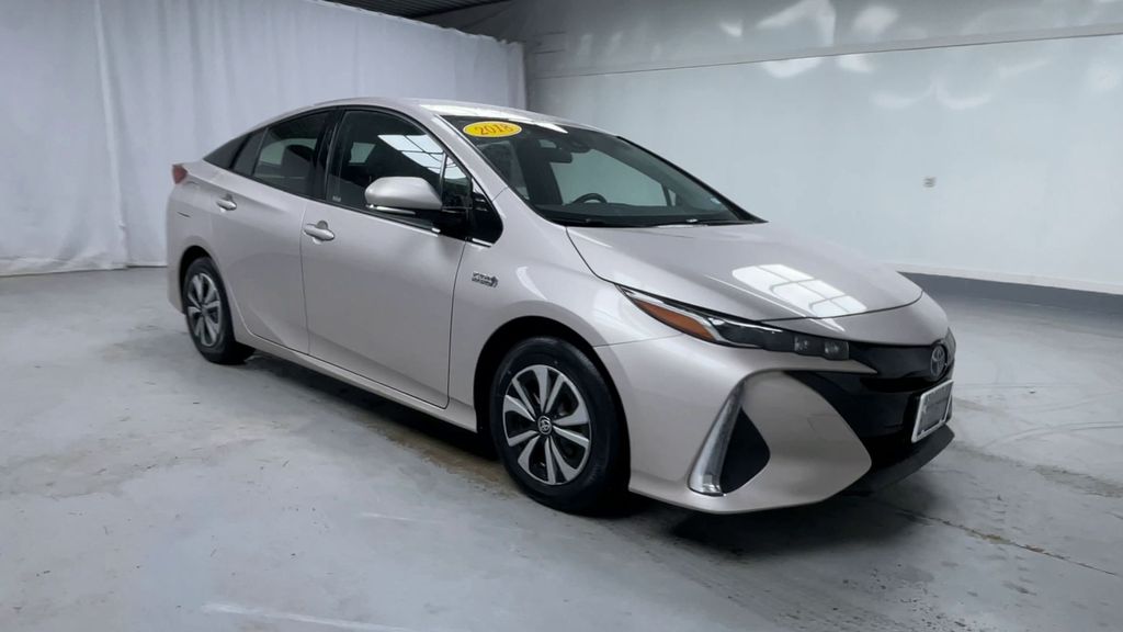 2018 Toyota Prius Prime Plus photo 2