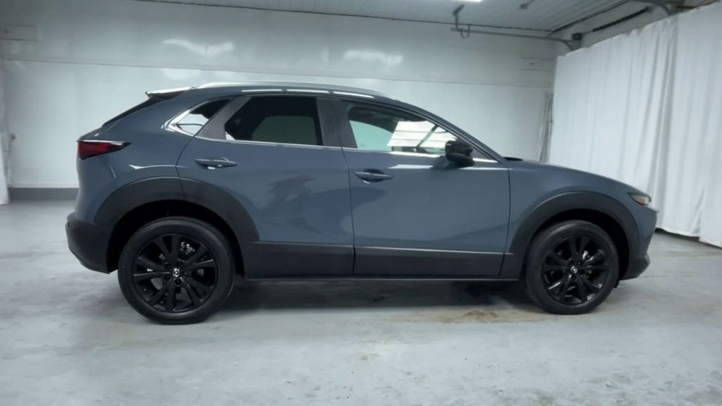 2023 Mazda CX-30 2.5 S Carbon photo 2