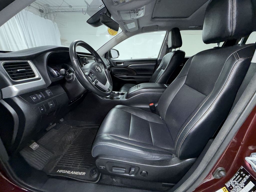 Used 2017 Toyota Highlander Limited SUV