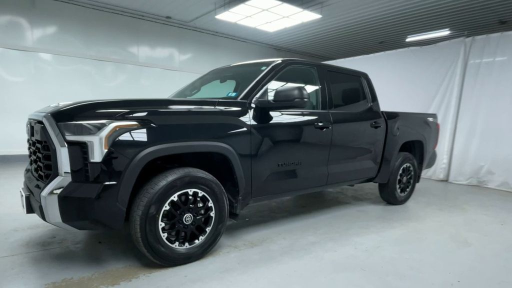 2024 Toyota Tundra SR5 photo 4