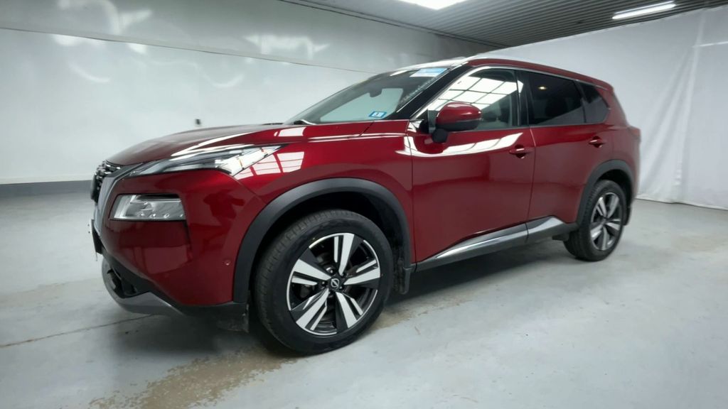 2022 Nissan Rogue SL photo 2