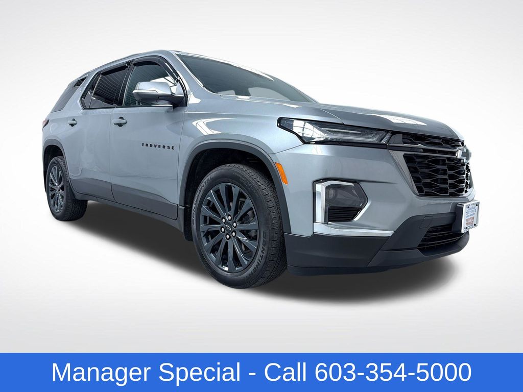 2023 Chevrolet Traverse RS SUV