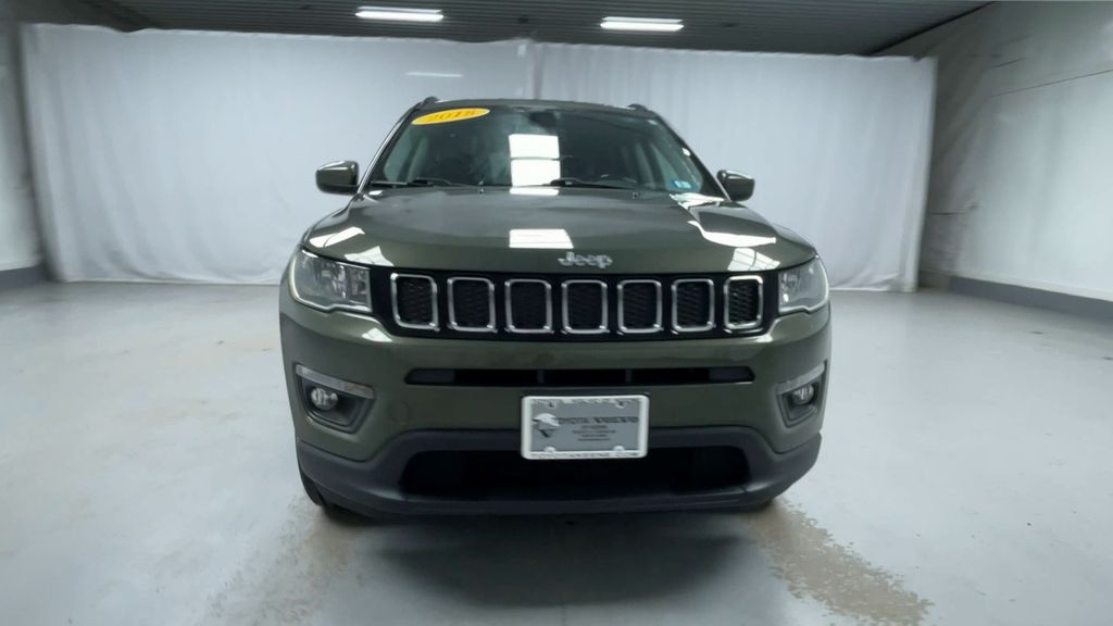 2018 Jeep Compass Latitude photo 3