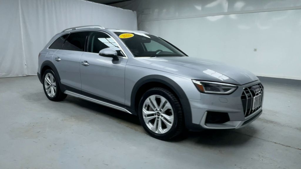 2022 Audi A4 Allroad 45 Premium photo 2