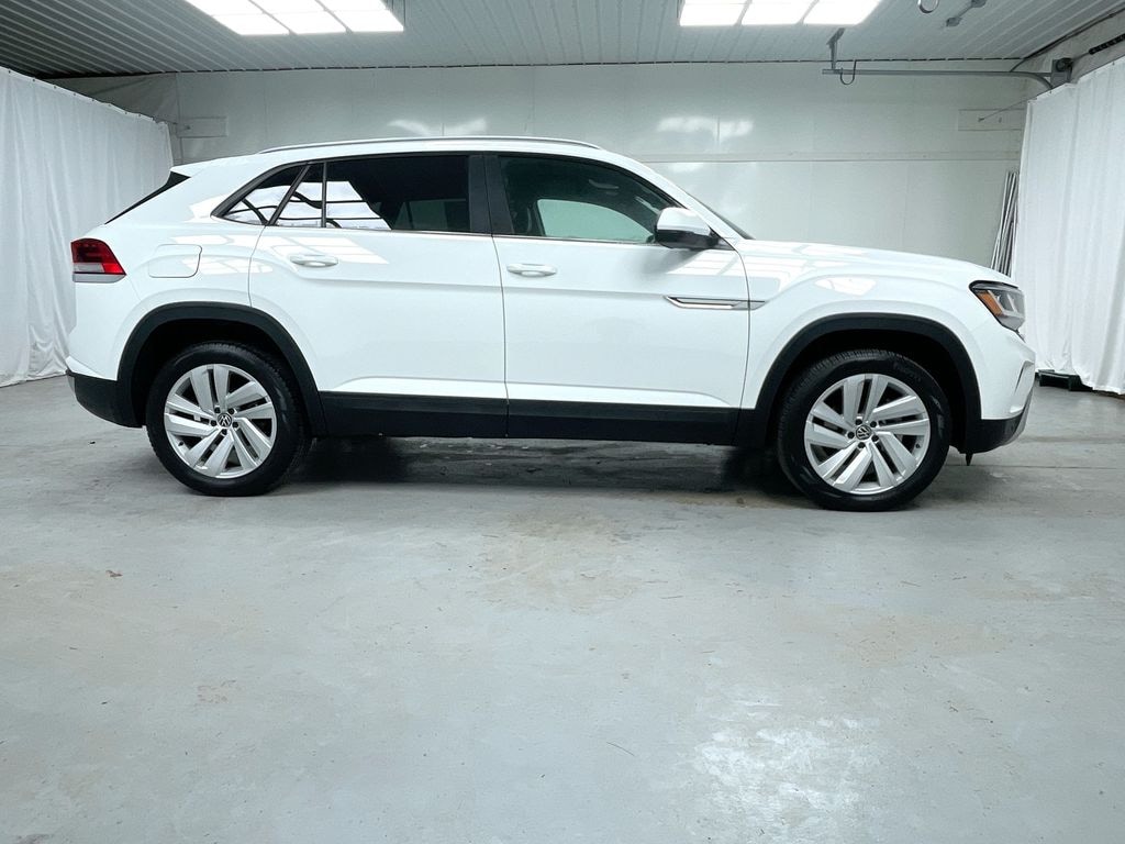 Used 2022 Volkswagen Atlas Cross Sport 3.6L V6 SE w/Technology SUV
