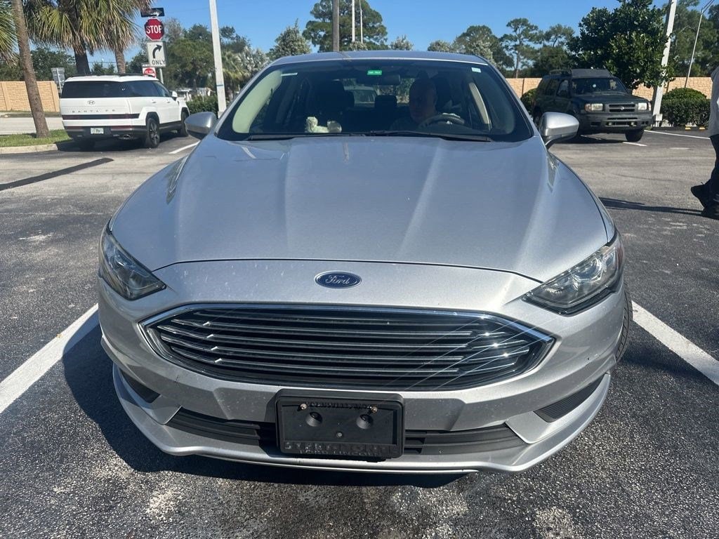 Used 2018 Ford Fusion SE Sedan