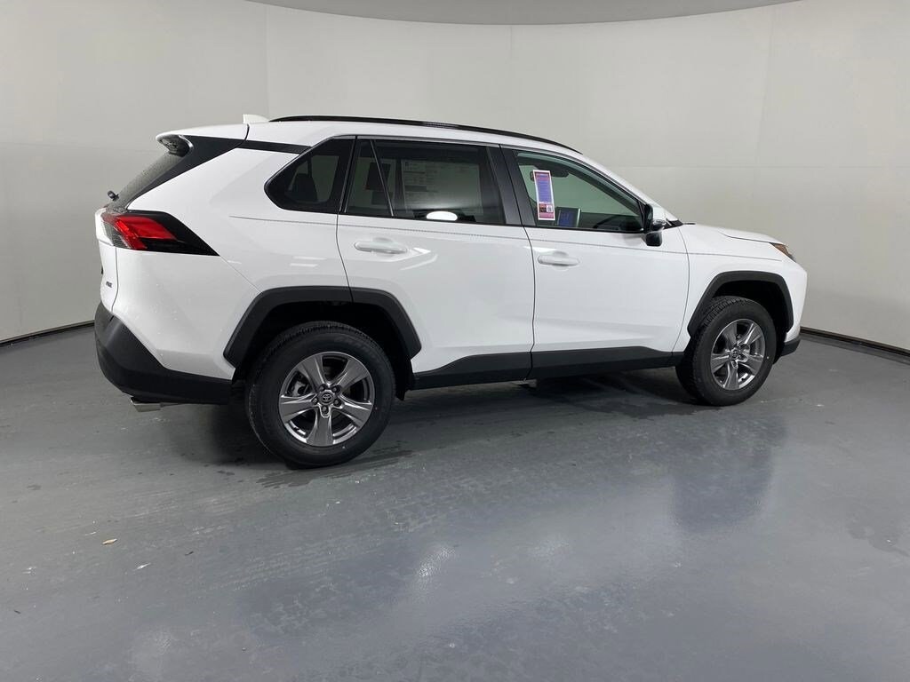 New 2025 Toyota RAV4 XLE SUV