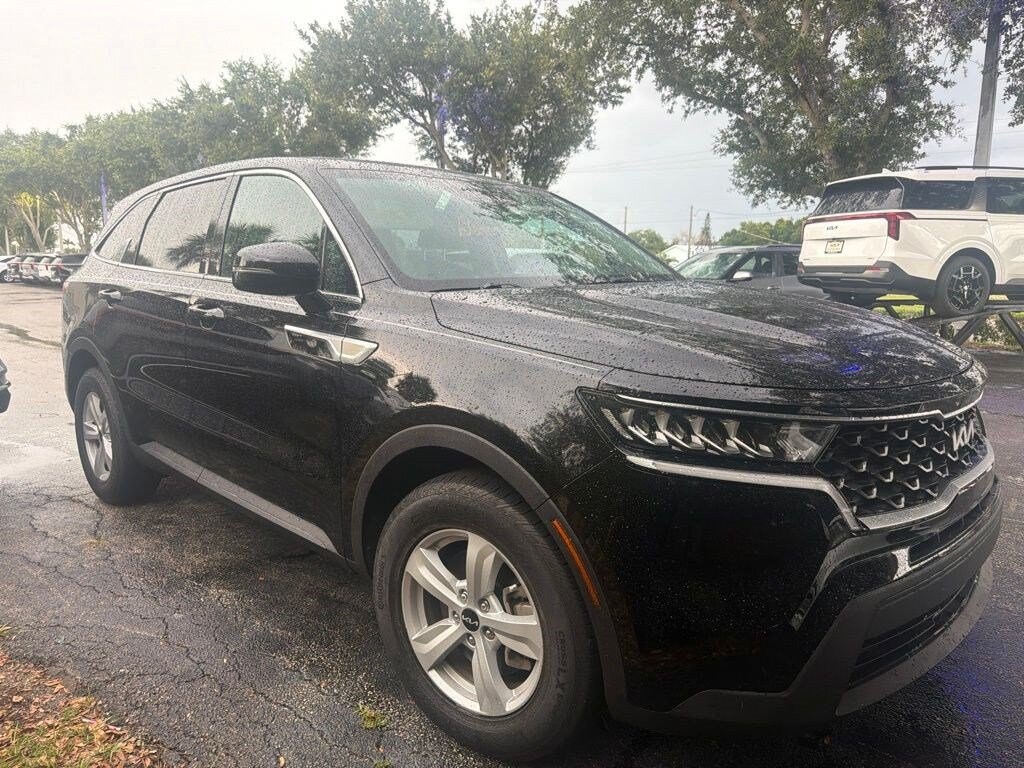 Used 2023 Kia Sorento LX SUV